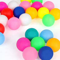 Balles de ping-pong colorées sans couture, balles de tennis de table en plastique de couleurs mélangées pour les jeux de bingo, les loteries et les fournitures de fête