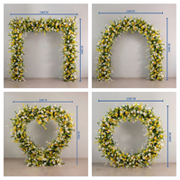Arche de mariage en fleurs artificielles blanches et jaunes de 2,4 m pour la décoration de scène, la vitrine de magasin et l'arrangement de mariage en extérieur.