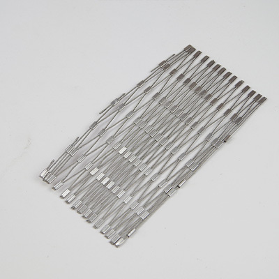 304 Stainless Steel Woven Decorative Mesh Is Flexible and Stretchable, Used for Hotel Wall Decoration and Area Partitioning.