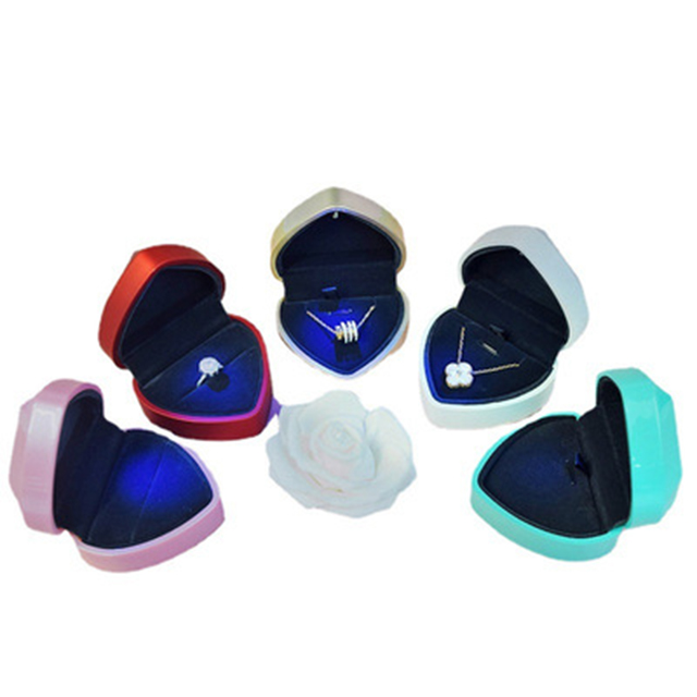 Creative Five-Color Proposal Ring Pendant Ornaments Gift Box High-End Heart-Shaped Led Lamp Portable Jewelry Box