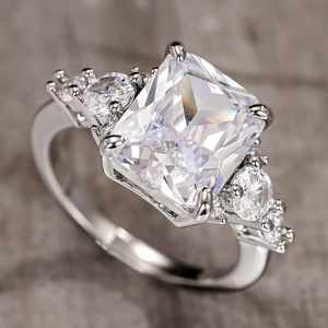 Anello con design geometrico quadrato Anello da dito in stile classico per donna - Product Image 6