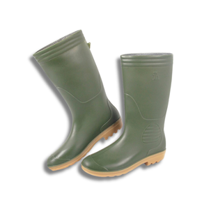 รองเท้าบูท AP 9506 GREEN มีพื้นรองเท้าชั้นกลางทำจาก PVC สีเขียวสดใส ผสมผสานโครงสร้างที่ทนทานเพื่อให้ความสบายและประสิทธิภาพสูง - Product Image 1