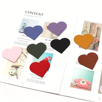 Marque-pages en cuir PU en forme de cœur, couleur unie, clip de livre creux en forme de cœur pour la lecture, le journal, ou comme cadeau