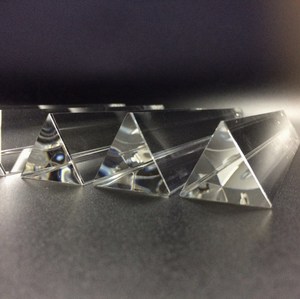 Prisma Triangular K9, Prismas Ópticos de Vidro para Ensino de Física, Espectro de Luz Refractada Arco-Íris - Product Image 4