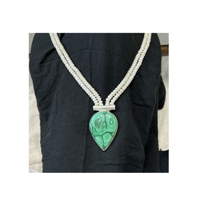 Collier en argent avec perles d'eau douce en malachite naturelle pour la fête de mariage Collier de pierres précieuses parfait comme cadeau - Product Image 1