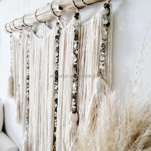 Tapisserie murale en <span class=keywords><strong>macramé</strong></span> Driftwood <span class=keywords><strong>avec</strong></span> perles de <span class=keywords><strong>bois</strong></span> blanches, longues franges et pompons, grande décoration murale bohème pour cheminée et chambre à coucher - Product Image 2