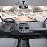 Wuling Yangguang Van électrique 8 places Minivan Voiture électrique 7 places 8 places Mini Bus électrique 9 places Fourgonnette de tourisme Ev Mini Bus