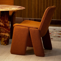 Chaise de salle à manger Teddy Velvet Back Dressing Chair Adapté au salon Chambre à coucher Chaise simple à revêtement souple