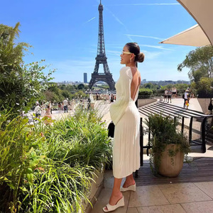 เดรสแฟชั่นผู้หญิงสีพื้น คอโอ แขนยาว ทรงเข้ารูป ยืดหยุ่นได้ เหมาะสำหรับงานปาร์ตี้ฤดูหนาว ขายส่ง - Product Image 1