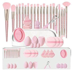 Juego <span class=keywords><strong>de</strong></span> 20 <span class=keywords><strong>Brochas</strong></span> <span class=keywords><strong>de</strong></span> <span class=keywords><strong>Maquillaje</strong></span> Profesionales Grandes <span class=keywords><strong>para</strong></span> Limpieza Facial, Sombras <span class=keywords><strong>de</strong></span> Ojos, Rubor, Delineador <span class=keywords><strong>de</strong></span> Ojos y Lápiz <span class=keywords><strong>de</strong></span> Cejas - Product Image 1