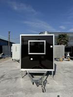 Remorque alimentaire isotherme carrée avec construction en panneaux composites et technologie de rupture thermique