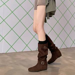 Nouvelles <span class=keywords><strong>Bottes</strong></span> Coréennes Tendance Automne/Hiver à Talon Caché de 5 <span class=keywords><strong>cm</strong></span>, Fermeture Élastique, Mi-mollet Amincissante, Semelle Extérieure en Caoutchouc - Product Image 4