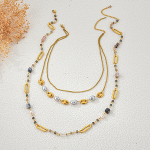 Collier élégant et tendance pour femme en acier inoxydable avec pierres naturelles, perles d'eau douce et maillons dorés – Collier perlé à la mode – Chine - Product Image 6