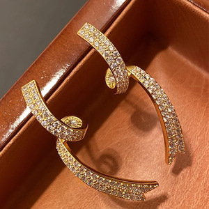Boucles d'oreilles pendantes en ruban doré pour femmes, bijoux de mode - Product Image 2