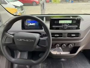 Camioneta Eléctrica Comercial JMC 4x2, Versión para Pasajeros, Camioneta Pequeña con Autonomía de 150 km, Mini Camión Chino - Product Image 4