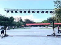 Plataforma de escenario de armazón de concierto exterior, soporte de iluminación de manivela de alta resistencia de aluminio, torre de elevación de armazón de elevación de 2-6m