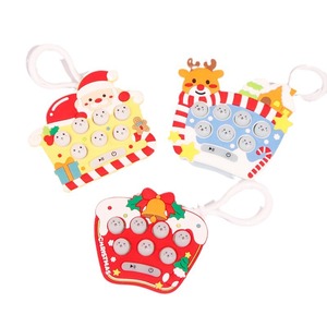 Vente en gros Nouveauté 2026 Mini jeu électronique <span class=keywords><strong>pop</strong></span> en PVC, porte-clés, jouet anti-stress lumineux, machine portable de puzzle, unisexe, 14 ans - Product Image 5