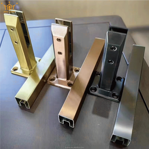Balustrades modernes et simples <span class=keywords><strong>en</strong></span> <span class=keywords><strong>verre</strong></span> pour villa Base noire <span class=keywords><strong>en</strong></span> acier inoxydable Clôture de piscine <span class=keywords><strong>en</strong></span> <span class=keywords><strong>verre</strong></span> sans rebord Balcon - Product Image 4