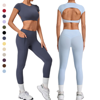Ensemble de yoga grande taille avec crop top et leggings de compression à manches courtes pour femmes matures, coupe ajustée sexy