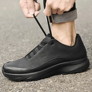 Zapatillas informales de piel de vaca pura para hombre hechas a mano con servicio de logotipo personalizado de fábrica - Product Image 3