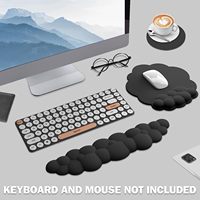 Vente chaude Nouveau Doux Dessin Animé Support Mousse À Mémoire De Jeu Personnalisé Tapis De Souris Poignet Ensemble Ergonomique Ordinateur Portable Léger pour Bureau Maison
