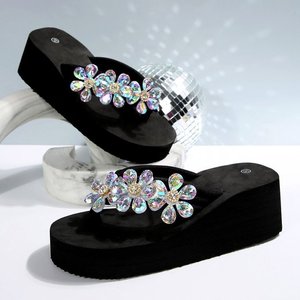 Nouvelles sandales compensées à enfiler pour femme, collection été 2025, à semelle épaisse, respirantes, légères, polyvalentes, avec strass et antidérapantes - Product Image 1