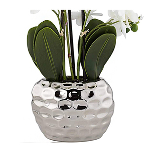 白いシルク胡蝶蘭23H人工蘭、銀色の樹脂鉢入り - Product Image 5