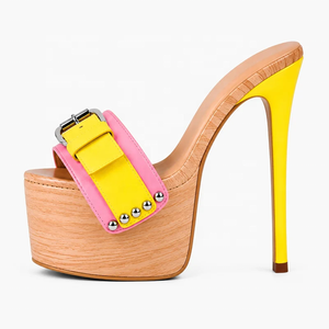 Nuovo Design 2026: <span class=keywords><strong>Sandali</strong></span> Mule <span class=keywords><strong>con</strong></span> Tacco a Spillo e Punta Aperta, Eleganti <span class=keywords><strong>con</strong></span> Plateau in Legno e Cinturino Borchiato <span class=keywords><strong>con</strong></span> Fibbia, Scarpe da Festa - Product Image 4