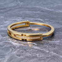 Bracelet jonc ouvert tendance en acier inoxydable plaqué or, incrusté de zircon transparent, bijou minimaliste empilable, cadeau pour hommes et femmes