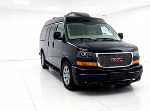 GMC SAVANA 2017 d'<span class=keywords><strong>occasion</strong></span>, monospace pleine grandeur, airbags complets, couple V8 abondant, idéal pour les longs trajets et les voyages d'affaires. - Product Image 4