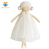 Usine personnalisée oem populaire dans les poupées mignonnes de bébé fille, chiffon en coton, jouets en peluche, poupées en peluche
