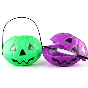Seau à bonbons d'Halloween en plastique en forme de citrouille, 5 couleurs : noir, vert, orange, violet, blanc, avec poignée - Product Image 3
