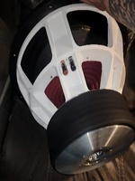 Subwoofer 15 pouces 2000W RMS 3 pouces VC 284 Oz Logo personnalisable Portable Facile à installer Convient pour une utilisation derrière les sièges arrière de la voiture.