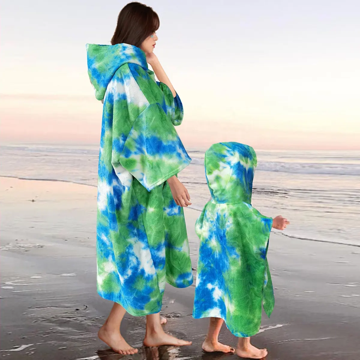 Microfibre Tie dye famille correspondant serviette à langer piscine bain Surf plage Poncho à capuche enfants serviette à langer