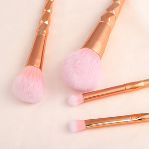Nouveau Pinceau à Paupières Portable 4 pièces Rose Gold Ensemble de <span class=keywords><strong>Pinceaux</strong></span> de Maquillage avec Mini Trousse de Maquillage Soins de Beauté pour Femmes Cadeau - Product Image 4