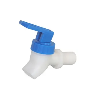 Renk isteğe bağlı su filtresi musluğu plastik su içecek şişesi dağıtıcı tıkaç musluk musluk