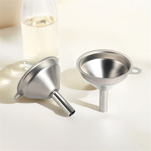 กรวยสแตนเลสขนาดเล็กสำหรับใช้ในครัวกรวยโลหะสำหรับทำ304 - Product Image 4