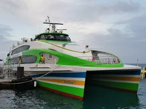 Grandsea Kapal Facial 300 Tempat Duduk Penumpang Catamaran Aluminium untuk Dijual Kapal Transportasi