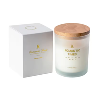Cadeaux des fêtes Bougies parfumées personnalisées de 6oz 8oz 12oz Bougies parfumées à la cire de soja de luxe de marque privée avec couvercle en bois Décoration intérieure
