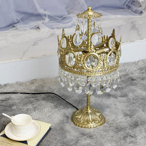 Lámpara de Mesa de Estilo Francés con Corona de Cobre para Dormitorio Principal, Lámpara de Mesa de Cristal de Lujo para Sala de Estar, Estilo Retro para Sofá y Dormitorio - Product Image 3