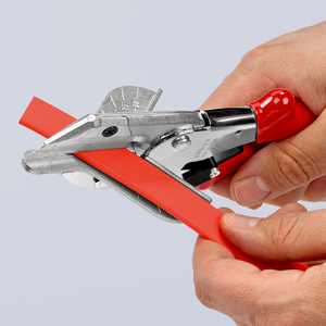 KNIPEX 94 35 215 EAN Coupe-profil et coupe-cadre pour profilés en plastique et en caoutchouc avec revêtement plastique chromé 215 mm - Product Image 4