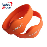Bracelet en silicone RFID étanche personnalisé 13.56Mhz 125khz avec interface NFC Bracelet Rfid intelligent à puce Tk4100