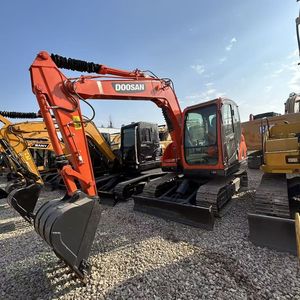 DOOSAN DX60-9C Crawler Backhoe DX60 Digging Method Backhoe Small Backhoe and Crawler Mini Hydraulic Excavator - Product Image 2