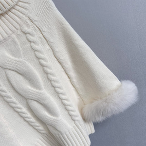 เสื้อคลุมไหมพรมถักลายบิดเกลียว คอสูงทรงหลวม แขนเสื้อแบบปะติดปะต่อขนฟูสำหรับผู้หญิง แฟชั่นเสื้อสเวตเตอร์ทรงปีกค้างคาว - Product Image 6