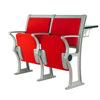 Mobilier scolaire en bois pour amphithéâtre universitaire : bancs d'audience escalonnés et chaises d'escalier pour salle de classe