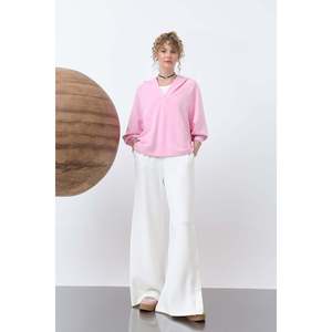 เสื้อสเวตเชิ้ตทรงหลวมสีชมพูสำหรับผู้หญิง ยี่ห้อ Soul พร้อมดีเทลซิปซ่อน เสื้อแขนยาวสวมใส่สบายสำหรับใส่ลำลอง - Product Image 1