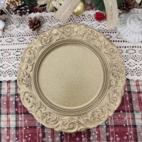 Assiettes de présentation en plastique transparent avec perles dorées brillantes, couleur personnalisée, 13 pouces, lot de 100 pièces en gros pour mariage