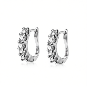 Pendientes Huggie de Oro Blanco E662 con Circonita Redonda Engastada en Garra, Joyería Clásica de Moda para Mujer - Product Image 1