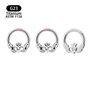 Boucles d'oreilles clous en titane G23 avec zircon en forme de cœur, bijoux de piercing pour le nez, 8 mm 1,2 mm ASTM F136 - Product Image 5