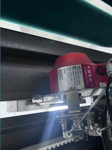 Machine de dé<span class=keywords><strong>coupe</strong></span> automatique de tissus YUI-1504 avec positionnement de longueur infrarouge et dé<span class=keywords><strong>coupe</strong></span> à lame froide - Product Image 4